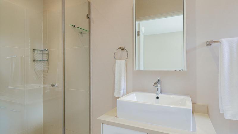 To Let 5 Bedroom Property for Rent in Pinnacle Point Golf Estate Western Cape